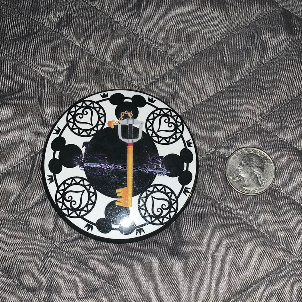 Mickey Cross Keys 3” pin ✨ NEW ✨